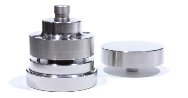 Spherically Seated Compression Plates for ASTM C109